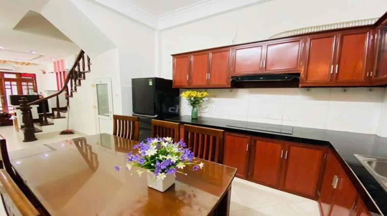 Cho thuê làm VP, kinh doanh online, ở nhóm 9n, hoặc hộ GĐ nhà Vũ Tông Phan 4T, 36m2, 5N, 15 Tr